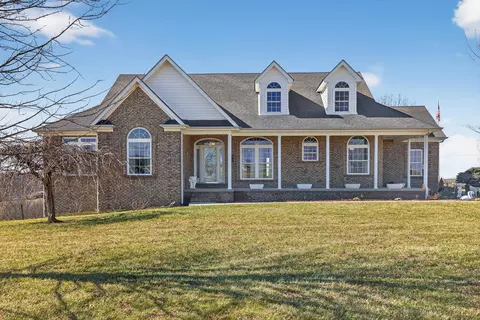 1065 Perry Rogers Rd, Lancaster, KY 40444