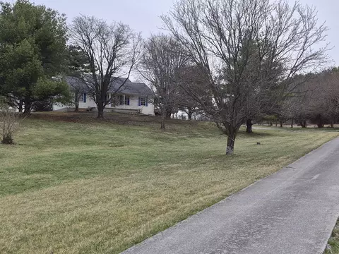 120 Horan Ln, Springfield, KY 40069 photo 2