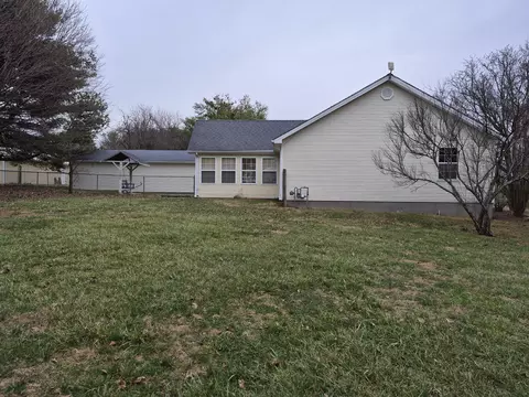 120 Horan Ln, Springfield, KY 40069 photo 10