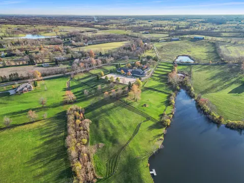 3783 Briar Hill Rd, Lexington, KY 40516