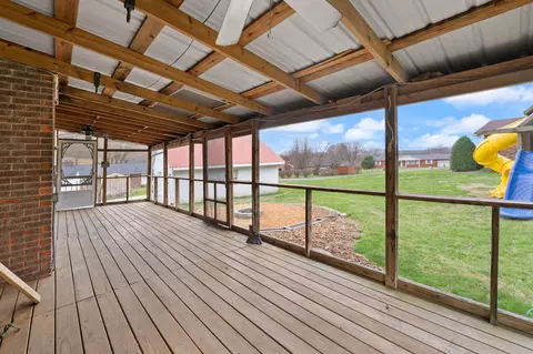 Exterior - 37 Skylark Dr, Corbin, KY 40701 photo 7 of 14