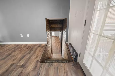 Entry Way - 37 Skylark Dr, Corbin, KY 40701 photo 2 of 3