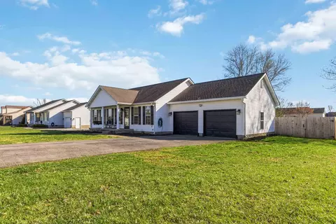 120 Country Dr, Hustonville, KY 40437