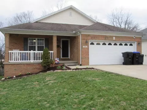 106 Turnberry Dr, Frankfort, KY 40601