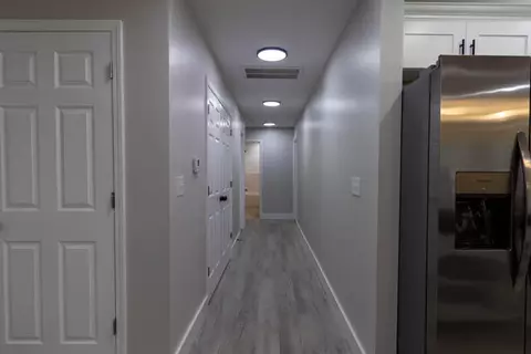 Entry Way - 277 Malibu Dr, Corbin, KY 40701 photo 2 of 2