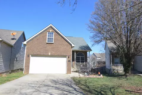 3373 Royal Troon Rd, Lexington, KY 40509