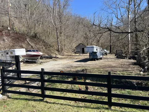 1450 Ford Rd, Winchester, KY 40391