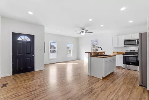 121 E Washington St, Georgetown, KY 40324