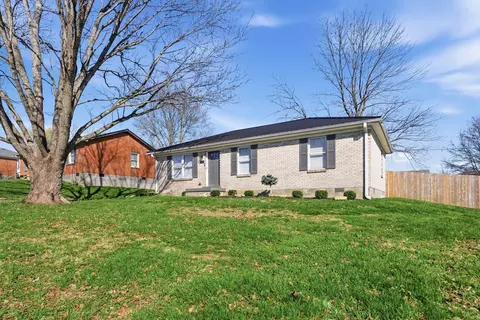 Exterior - 123 Miles Dr, Lancaster, KY 40444 photo 3 of 7