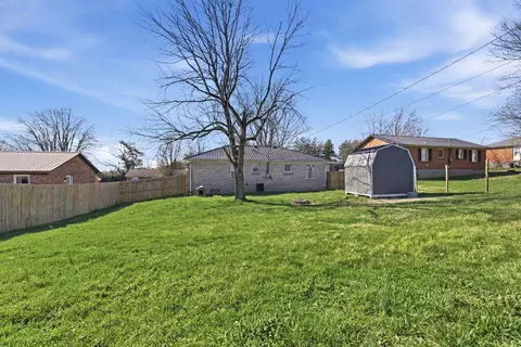 Exterior - 123 Miles Dr, Lancaster, KY 40444 photo 6 of 7