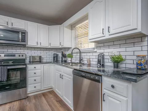 Kitchen - 93 Wright Rd, Salt Lick, KY 40371 photo 4 of 5