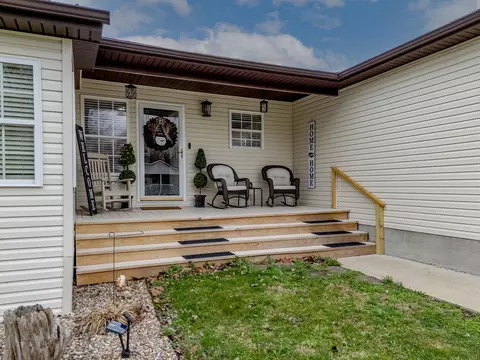 Exterior - 93 Wright Rd, Salt Lick, KY 40371 photo 3 of 10