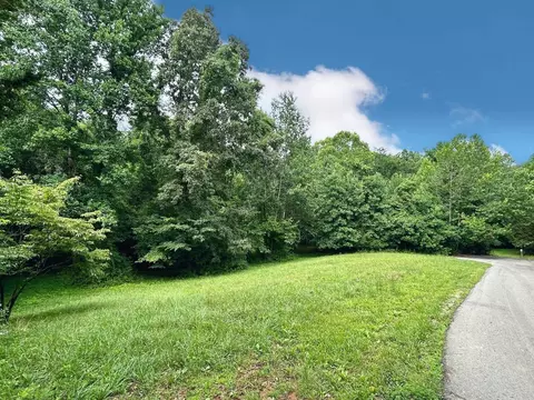 700 Beechwood Dr, Nancy, KY 42544 photo 3