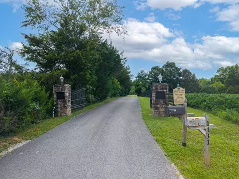 700 Beechwood Dr, Nancy, KY 42544 photo 7