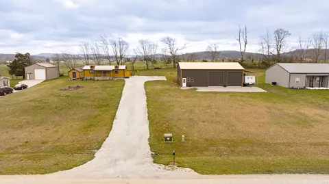 225 Lighthouse Rd, Monticello, KY 42633