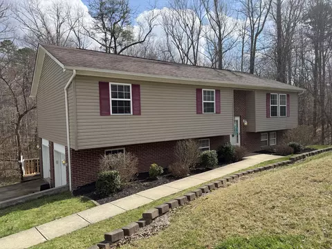 Exterior - 235 Stony Brook Dr, Corbin, KY 40701 photo 2 of 3