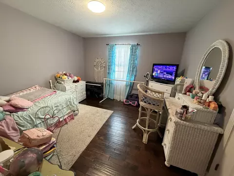 Bedroom - 235 Stony Brook Dr, Corbin, KY 40701 photo 2 of 2
