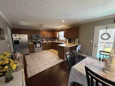 Kitchen - 235 Stony Brook Dr, Corbin, KY 40701 photo 1 of 3