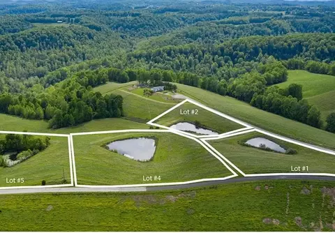 135 Hemlock Dr, Morehead, KY 40351