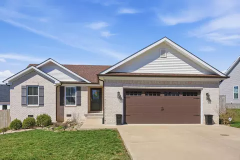 128 Elk Dr, Stamping Ground, KY 40379