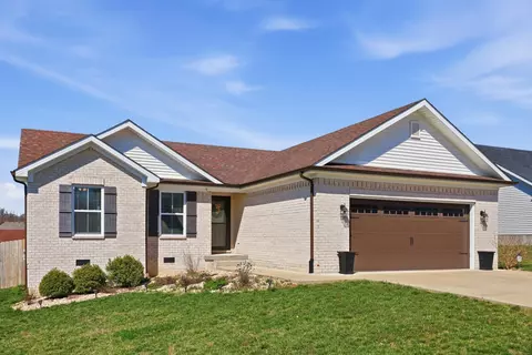 128 Elk Dr, Stamping Ground, KY 40379