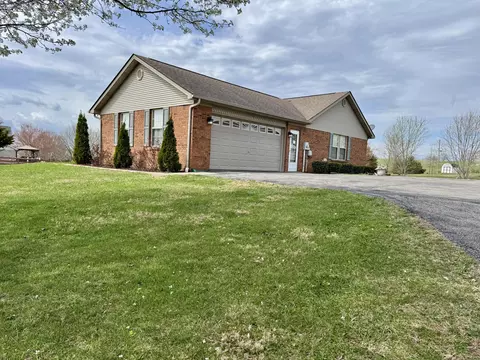 Exterior - 336 Springhurst Dr, Berea, KY 40403 photo 2 of 10