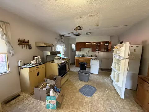 Kitchen - 904 W 5th St, Corbin, KY 40701 photo 3 of 3