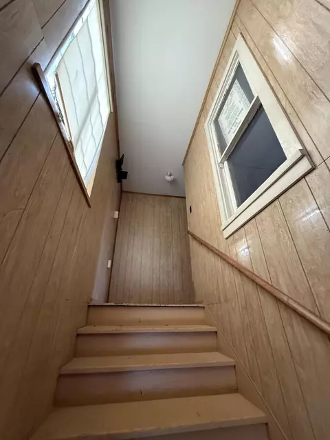 Entry Way - 904 W 5th St, Corbin, KY 40701 photo 1 of 2