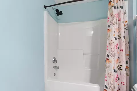 Bath - 113 Stapleton Way, Georgetown, KY 40324 photo 5 of 7