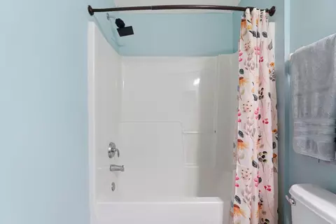 Bath - 113 Stapleton Way, Georgetown, KY 40324 photo 6 of 7
