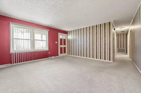 Living - 58 Forego Trl, Corbin, KY 40701 photo 3 of 9