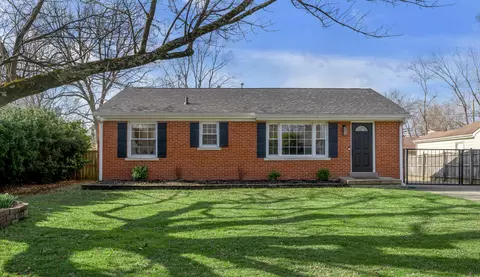 614 Nakomi Dr, Lexington, KY 40503