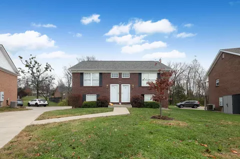 705 Candlewood Dr, Berea, KY 40403