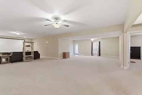 Living - 105 Hidden Paddock Ln, Georgetown, KY 40324 photo 6 of 9