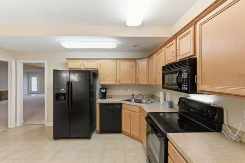 Kitchen - 105 Hidden Paddock Ln, Georgetown, KY 40324 photo 6 of 8