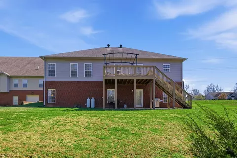 Exterior - 105 Hidden Paddock Ln, Georgetown, KY 40324 photo 4 of 7