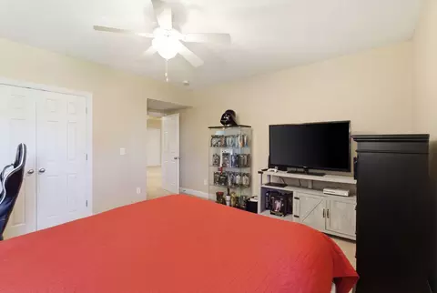 Bedroom - 105 Hidden Paddock Ln, Georgetown, KY 40324 photo 8 of 10