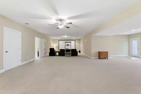 Living - 105 Hidden Paddock Ln, Georgetown, KY 40324 photo 5 of 9