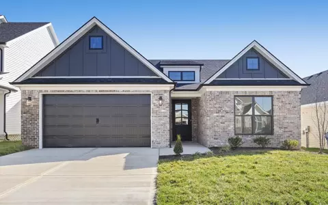 4268 Buttermilk Rd, Lexington, KY 40509