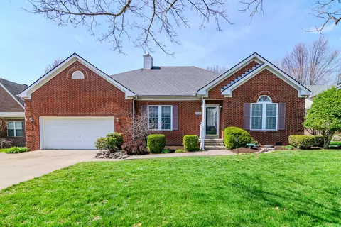 3965 Westbrook Dr, Lexington, KY 40514