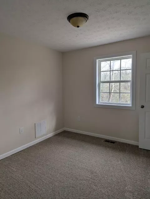 Bedroom - 201 Union St, Corbin, KY 40701 photo 4 of 4