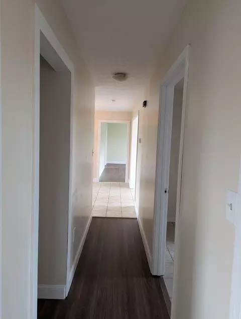 Entry Way - 201 Union St, Corbin, KY 40701 photo 1 of 1