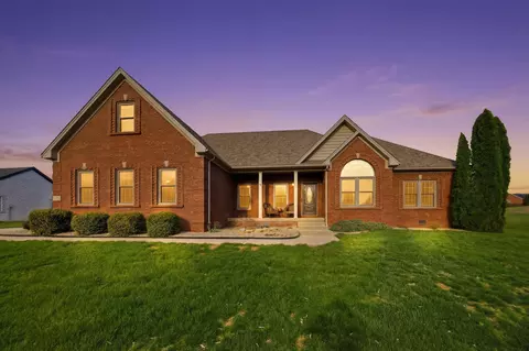 1045 Scenic Gdn, Lawrenceburg, KY 40342