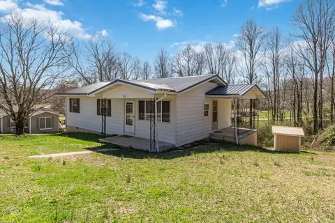 232 Owens Rd, Stearns, KY 42647