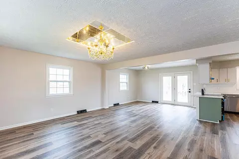 106 Sonley Dr, Cynthiana, KY 41031