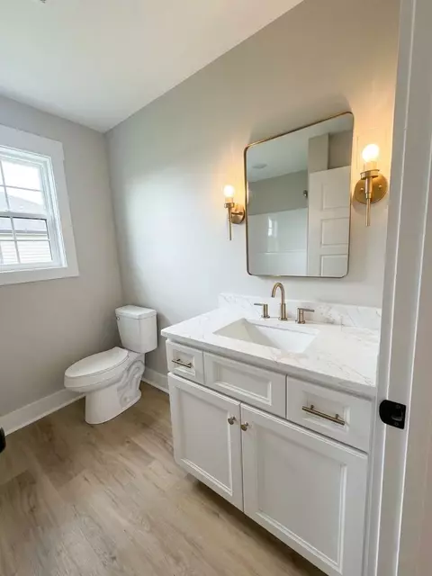 Bath - 804 Mohawk Dr, Richmond, KY 40475 photo 1 of 1