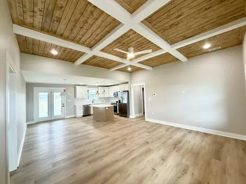 Living - 804 Mohawk Dr, Richmond, KY 40475 photo 1 of 3