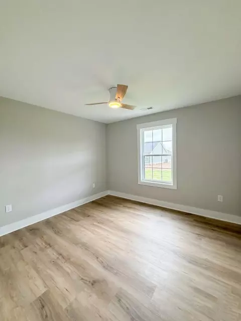 Bedroom - 804 Mohawk Dr, Richmond, KY 40475 photo 5 of 5