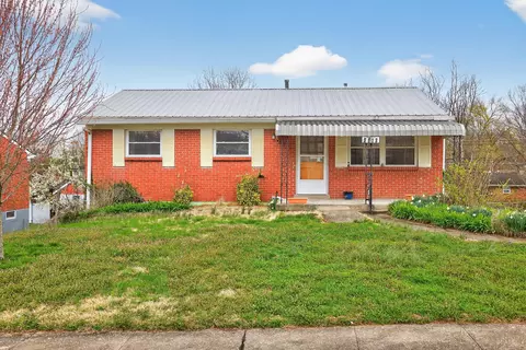 3613 Olympia Cir, Lexington, KY 40517