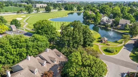 1001 Griffin Gate Dr, Lexington, KY 40511